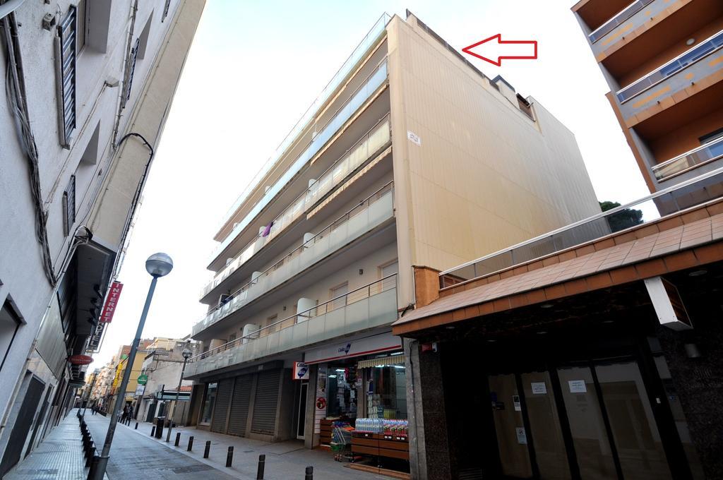 Apartament Duplex Llaverias Lloret de Mar Esterno foto